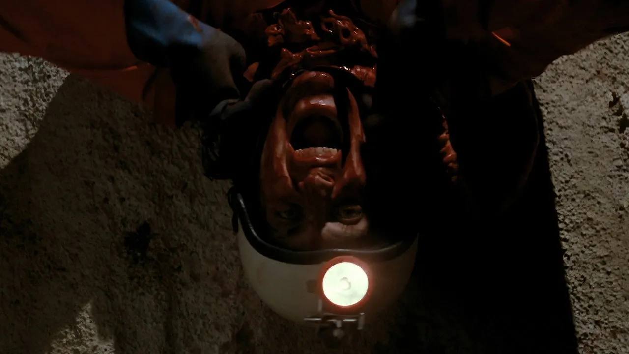 Alien 2: On Earth backdrop