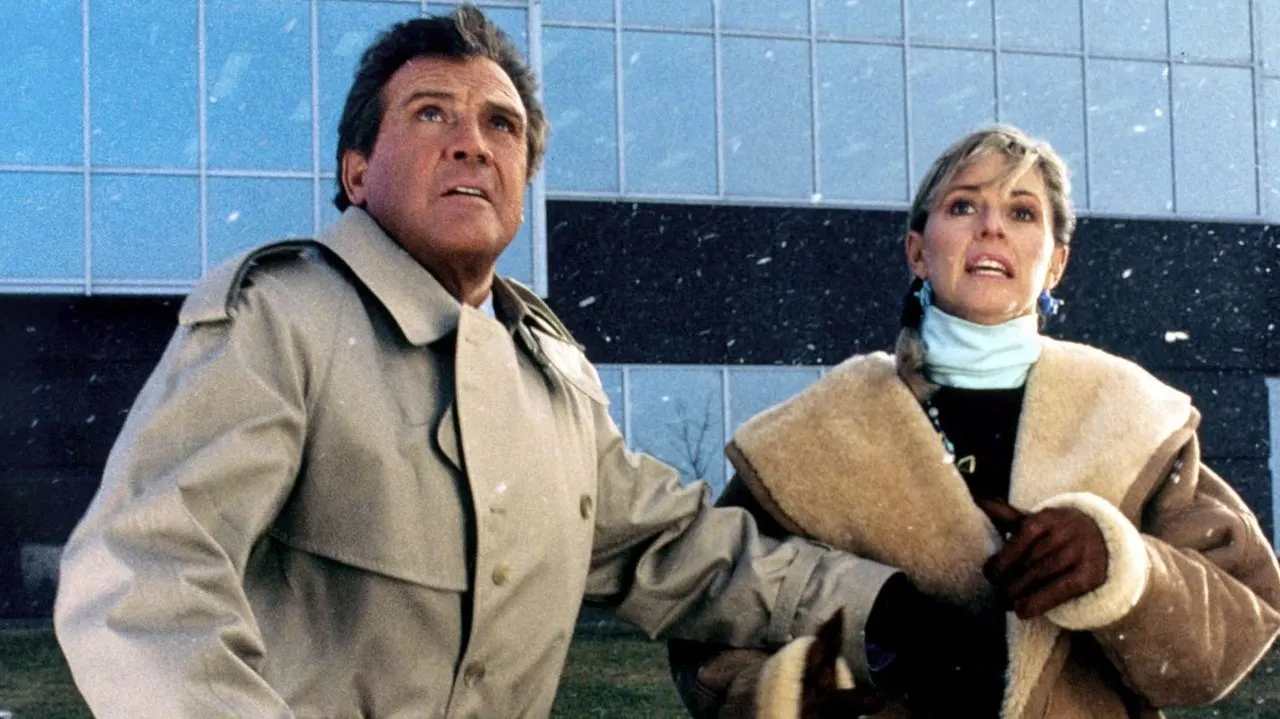 Bionic Showdown: The Six Million Dollar Man and the Bionic Woman backdrop