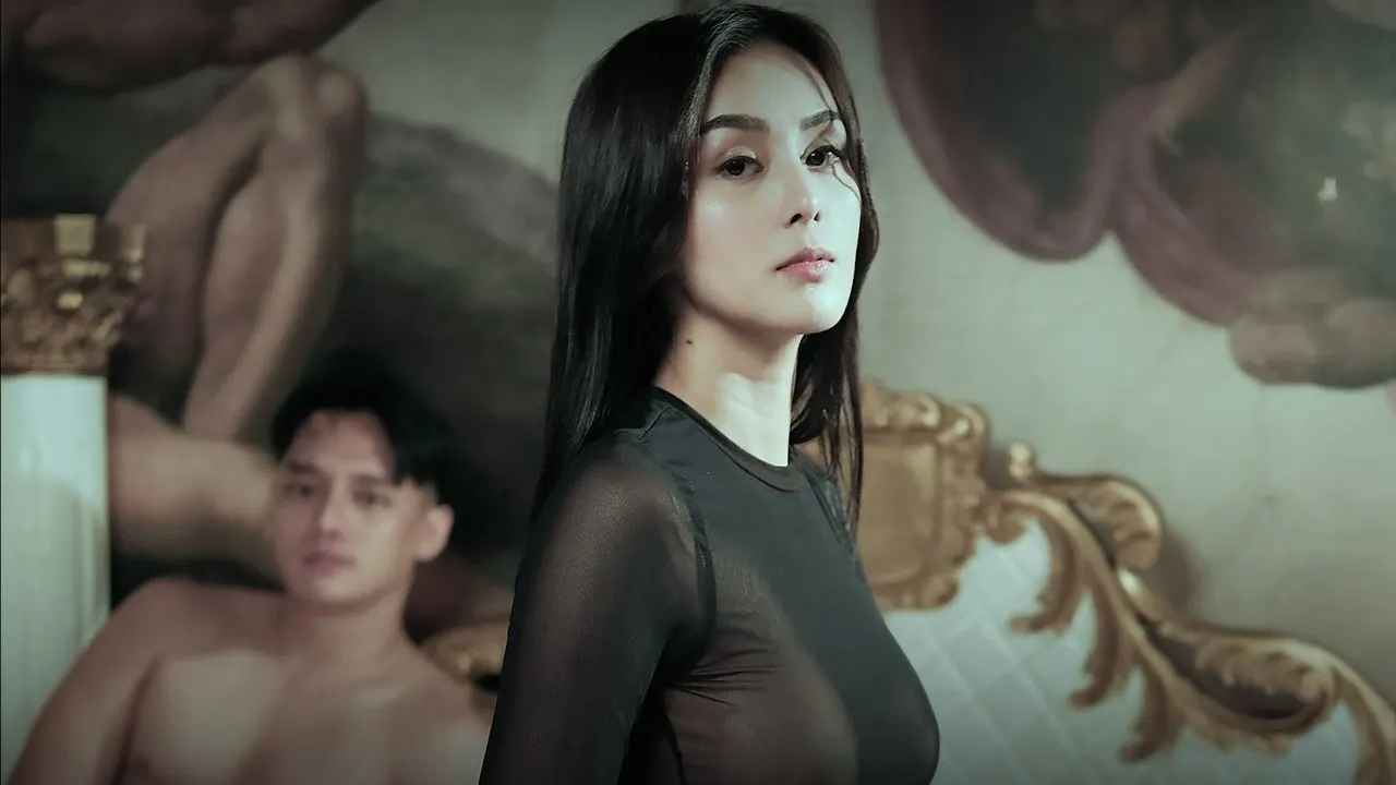Boss Ma'am backdrop