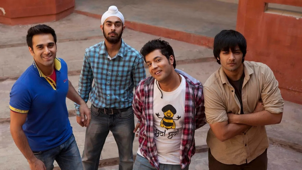 Fukrey backdrop