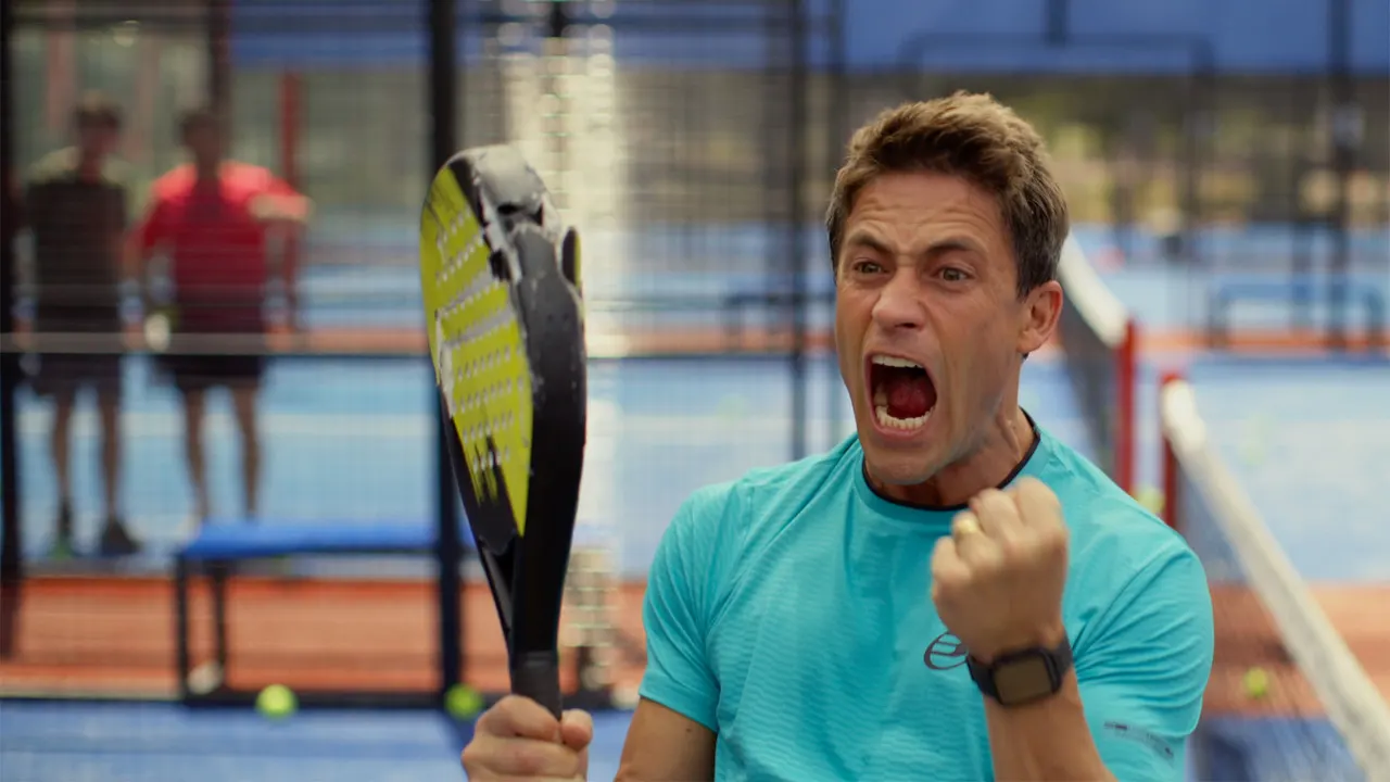 Holy Padel backdrop