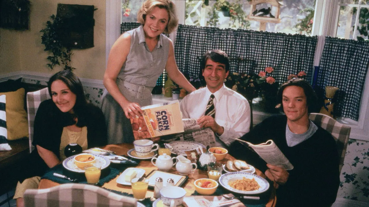 Serial Mom backdrop