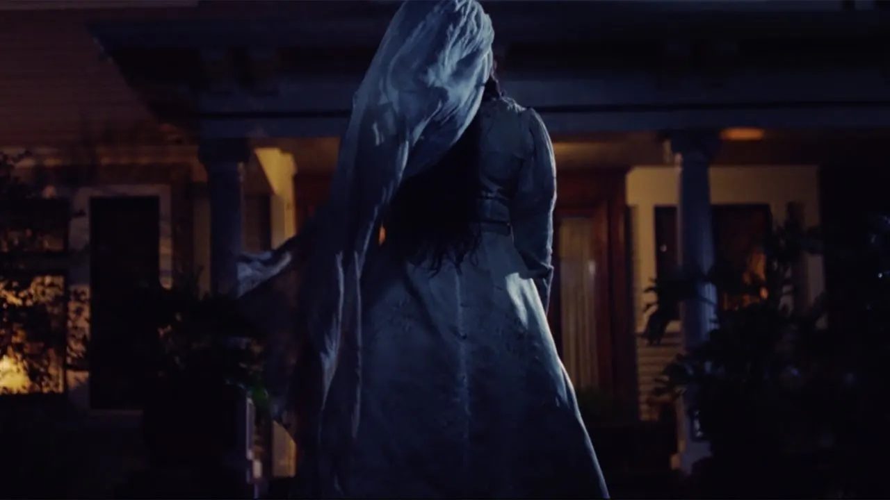 The Curse of La Llorona backdrop