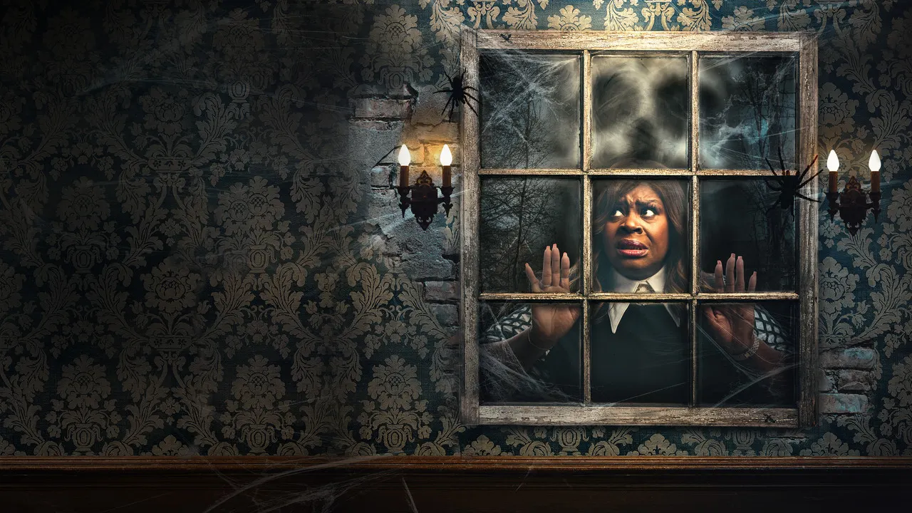 Scariest House in America backdrop